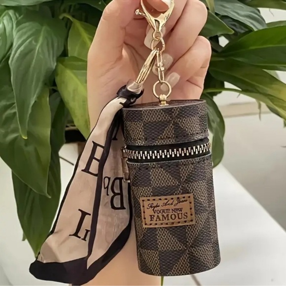 Mini Round Vintage Style Bucket Bag Charm w/ Twilly (white & brown available) - Picture 2 of 13